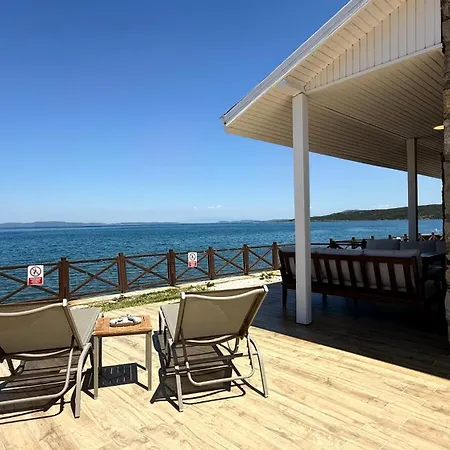 Urla Sunrise House *